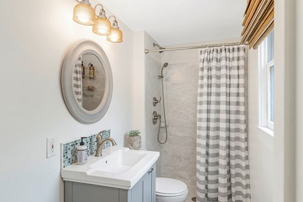 Provincetown Cape Cod vacation rental - Bathroom