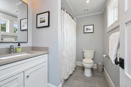 Osterville Cape Cod vacation rental - Bathroom