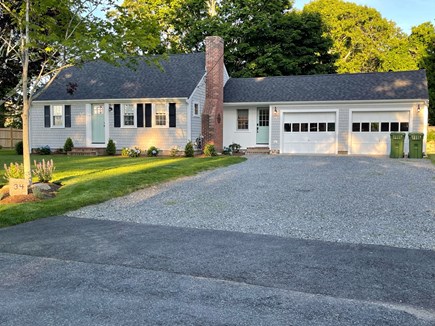 Yarmouth- Colonial Acres Cape Cod vacation rental - House with large flat lot and parking for 5 vehicles