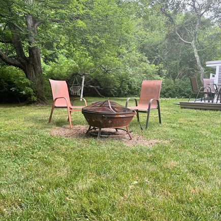 Brewster,  On private road in downtown B Cape Cod vacation rental - Who wants s’mores?