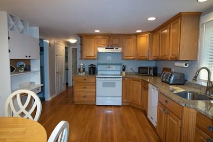 South Yarmouth Cape Cod vacation rental - Has a Keurig, Kitchen Aid mixer, air frier, blender & more!