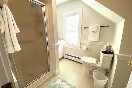 Hyannis Port Cape Cod vacation rental - 2nd of 2 Full Bathrooms