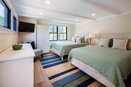 Truro Cape Cod vacation rental - Bedroom with 2 queen beds, dresser, closet, 40 flatscreen TV