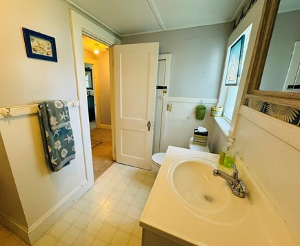 West Yarmouth Cape Cod vacation rental - Bright & clean, with a tub / shower combo. (Outdoor shower too!)