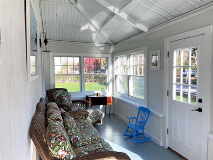 Harwich, Walk to beach and town Cape Cod vacation rental - Sunporch