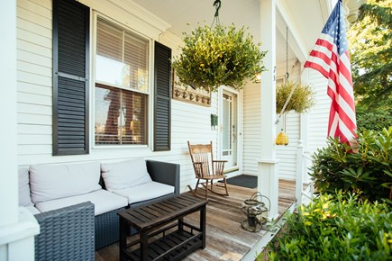 Falmouth, Main + Guest House Cape Cod vacation rental - Main house - Front porch