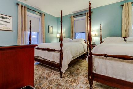 Falmouth, Main + Guest House Cape Cod vacation rental - Main house - bedroom with 2 Queen beds + en-suite bathroom