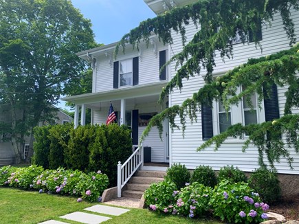 Falmouth, Main + Guest House Cape Cod vacation rental - Main house - walkway from parking area to front porch