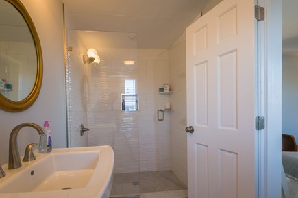 East Sandwich Cape Cod vacation rental - Full Bath with walk-in shower between both Bedrooms