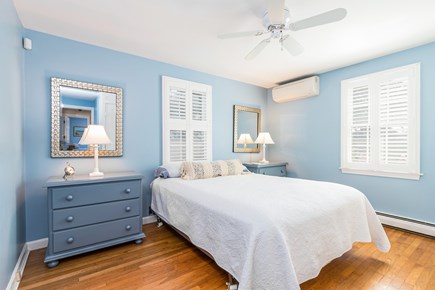 Falmouth Heights Cape Cod vacation rental - Queen bedroom (1st floor)