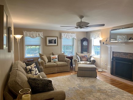 Yarmouth Cape Cod vacation rental - Spacious living room