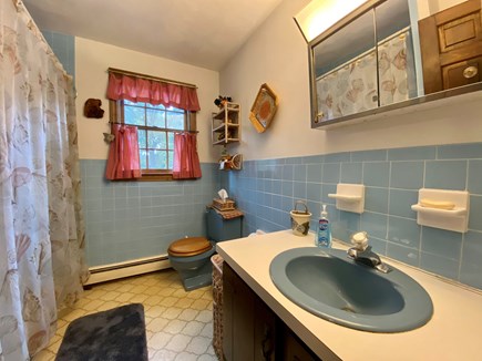 Brewster Cape Cod vacation rental - Downstairs bathroom