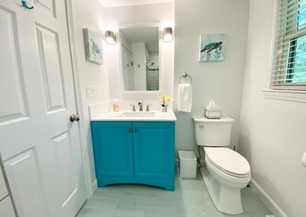 South Yarmouth Cape Cod vacation rental - Upstairs bathroom