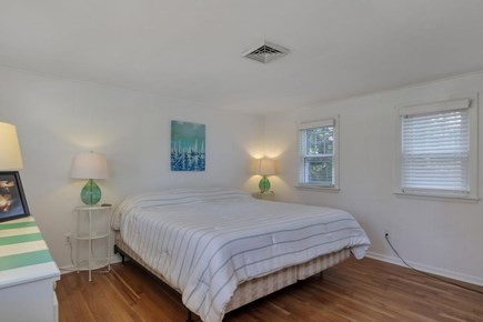 West Hyannisport, The Avenues Cape Cod vacation rental - Large Master Bedroom