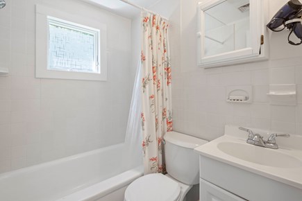 Dennis Port Cape Cod vacation rental - Bathroom with bath tub