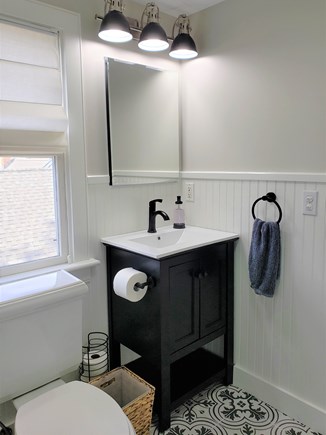 Provincetown, Historic District - Provinceto Cape Cod vacation rental - Full bathroom on 2nd floor