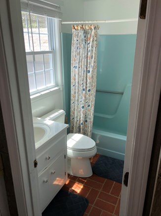 Chatham Cape Cod vacation rental - Bathroom with tub shower
