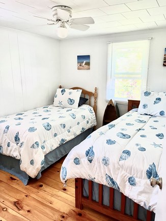 Popponesset Cape Cod vacation rental - Bedroom #3: 2 Twin beds, closet space and TV