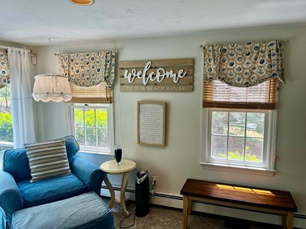 Eastham, Chloe's Classic Cape Cape Cod vacation rental - Bright coastal touches and cozy seating