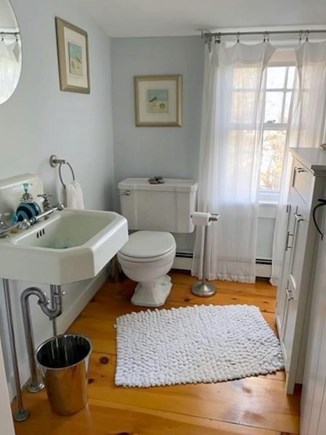Truro Cape Cod vacation rental - Second Floor Bathroom
