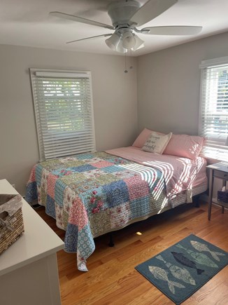 Falmouth, Teaticket Cape Cod vacation rental - Queen Bedroom