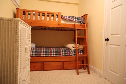 Chatham Cape Cod vacation rental - Lower level Bunks