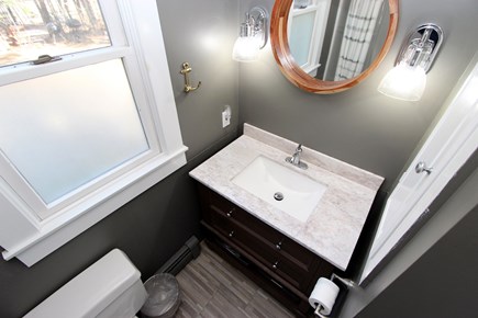 Brewster Cape Cod vacation rental - Bathroom