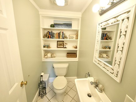 Wellfleet Village Cape Cod vacation rental - Main House Half Bath