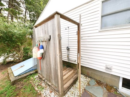 Wellfleet Village Cape Cod vacation rental - Wonderful outdoor shower