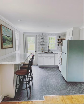 Wellfleet, Town center Cape Cod vacation rental - Kitchen with breakfast bar with 3 stools