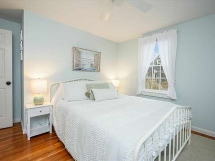 Chatham Cape Cod vacation rental - Bedroom 1 - Queen bed with TV