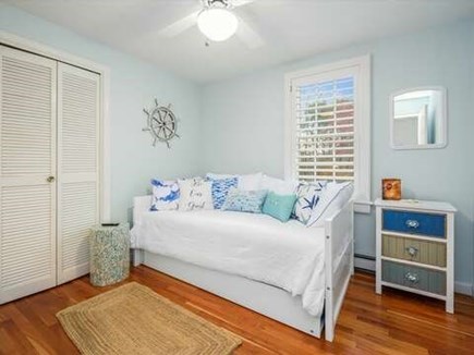 Chatham Cape Cod vacation rental - Bedroom 3 with twin daybed trundle (sleeps 2)