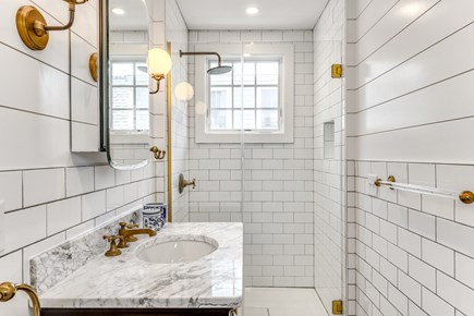 Provincetown Cape Cod vacation rental - Bathroom