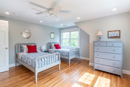 Chatham Cape Cod vacation rental - 2nd floor twin bedroom