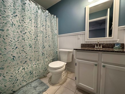 Brewster Cape Cod vacation rental - Primary Bathroom (Upstairs)