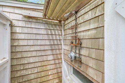 Wellfleet Cape Cod vacation rental - Outdoor shower