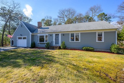 Osterville Cape Cod vacation rental - Front of the home