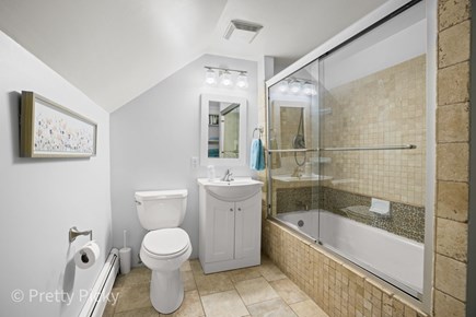 North Chatham Cape Cod vacation rental - Upstairs shared full bathroom
