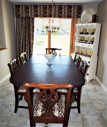 Plymouth, Cedarville Village MA vacation rental - Dining Room: open to Living Room, classic mahogany dining table