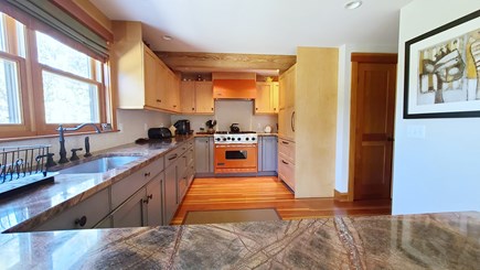 Wellfleet Cape Cod vacation rental - High-end kitchen with granite countertops and Viking range