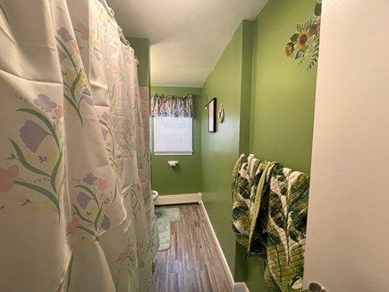 Falmouth Cape Cod vacation rental - Upstairs Full Bathroom