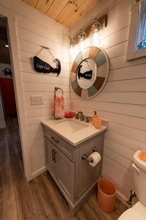 Dennis Port Cape Cod vacation rental - Bathroom
