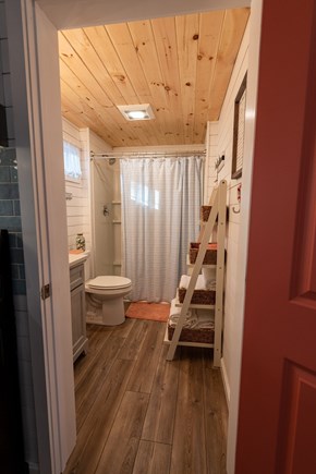 Dennis Port Cape Cod vacation rental - Bathroom