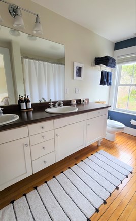 Eastham Cape Cod vacation rental - Main bedroom's bathroom