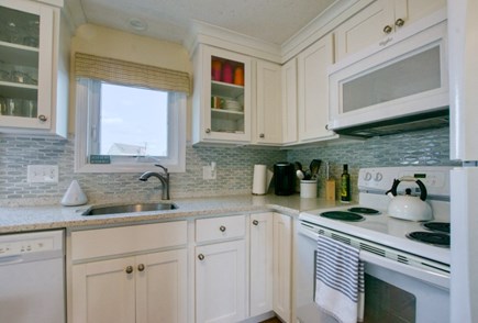 East Sandwich Cape Cod vacation rental - Fully equipped contemporary Kitchen