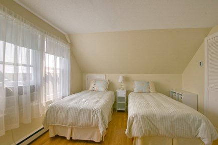 East Sandwich Cape Cod vacation rental - Bedroom with 2 Doubles on 2nd Floor