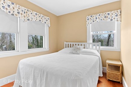 Orleans Cape Cod vacation rental - Queen room, second level