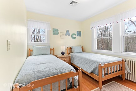 Orleans Cape Cod vacation rental - Twin beds, upper level