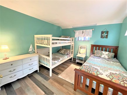 Wellfleet, Shell City - Lt. Island Cape Cod vacation rental - Another large room with a bunk bed and a twin