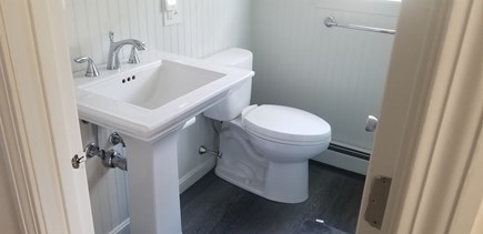Brewster Cape Cod vacation rental - Upstairs bathroom with granite shower